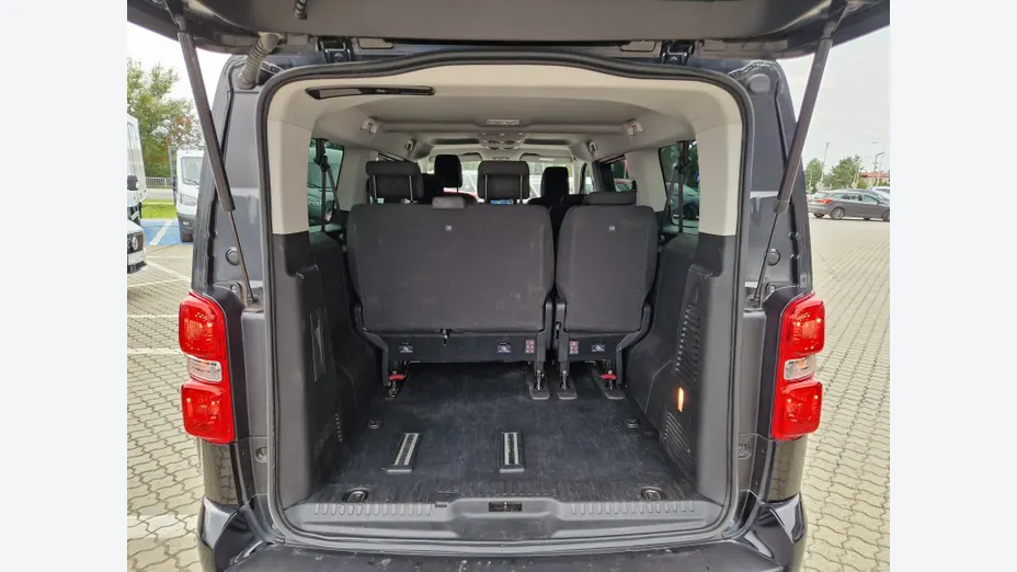 PEUGEOT Traveller Traveller 2.0 BlueHDi Long Business EAT8