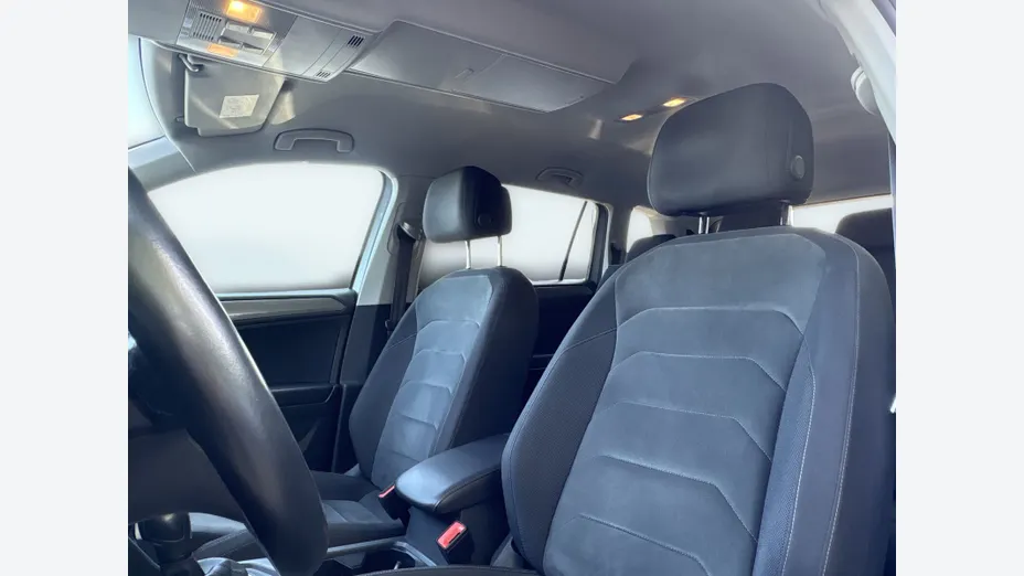 VOLKSWAGEN Tiguan Allspace -