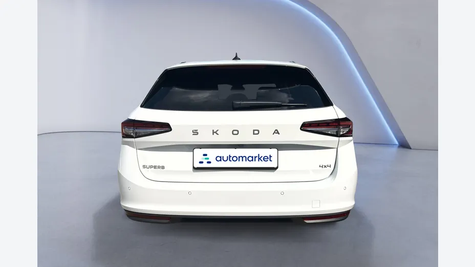 SKODA Superb Superb 2.0 TDI SCR 4x4 Selection DSG