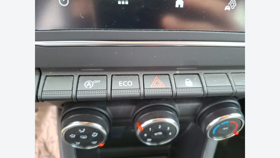 RENAULT Clio -