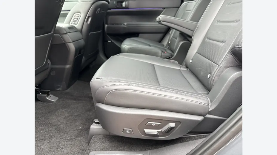 HYUNDAI Santa Fe Santa Fe 1.6 T-GDI HEV Calligraphy 4WD aut 6os. Nowy
