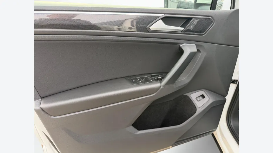 VOLKSWAGEN Tiguan Tiguan 2.0 TSI 4Mot. Elegance DSG