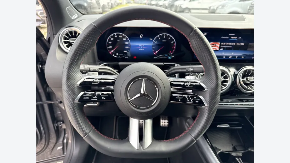 MERCEDES-BENZ GLA GLA 200 mHEV AMG Line 7G-DCT