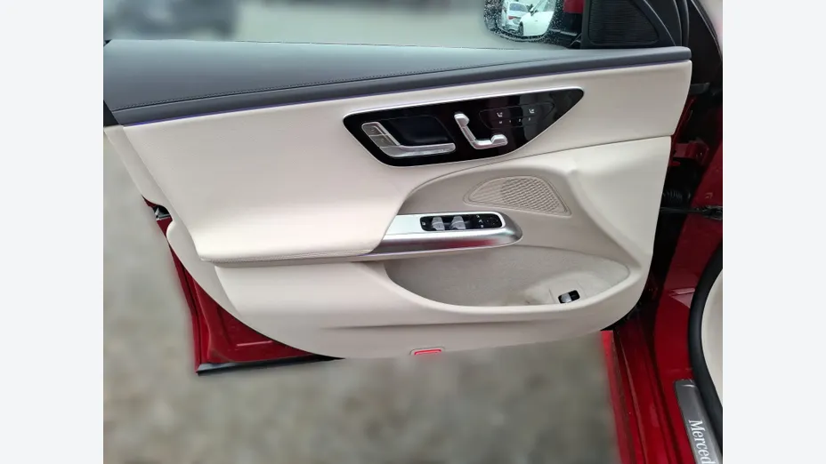 MERCEDES-BENZ E Klasa E 200 mHEV 4-Matic Avantgarde 9G-Tronic