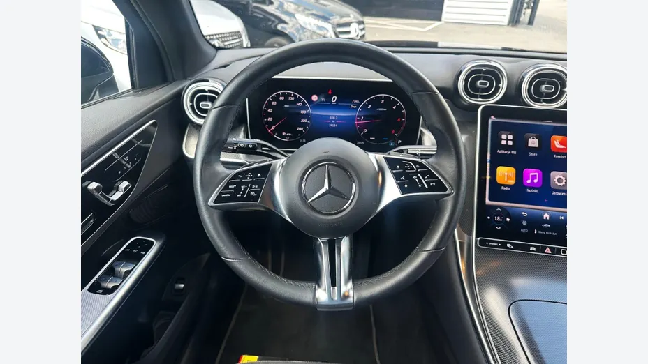 MERCEDES-BENZ GLC -
