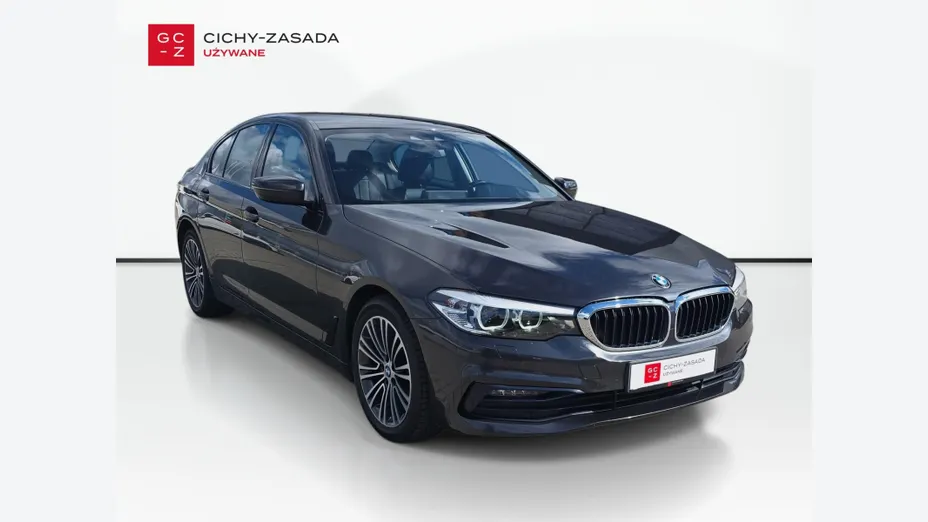 BMW Seria 5 520d xDrive Luxury Line sport-aut