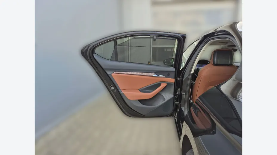 SKODA Superb -