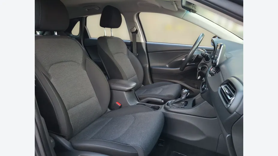 HYUNDAI i30 i30 1.0 T-GDI Smart DCT