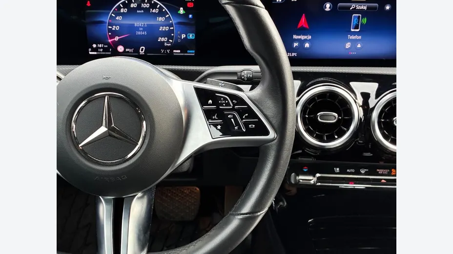 MERCEDES-BENZ A Klasa A 220 4-Matic AMG Line 8G-DCT