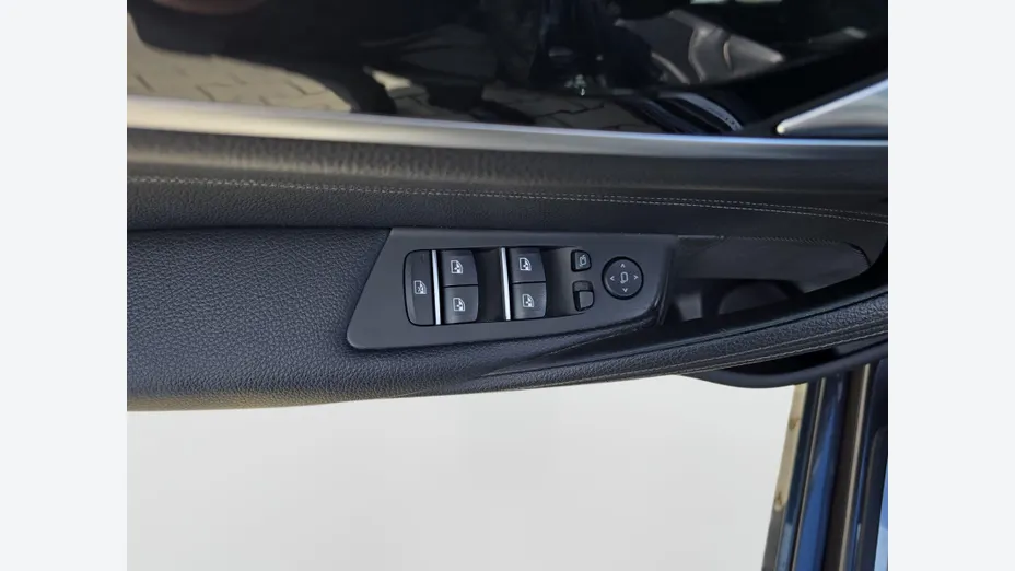 BMW Seria 5 520d xDrive Luxury Line sport-aut