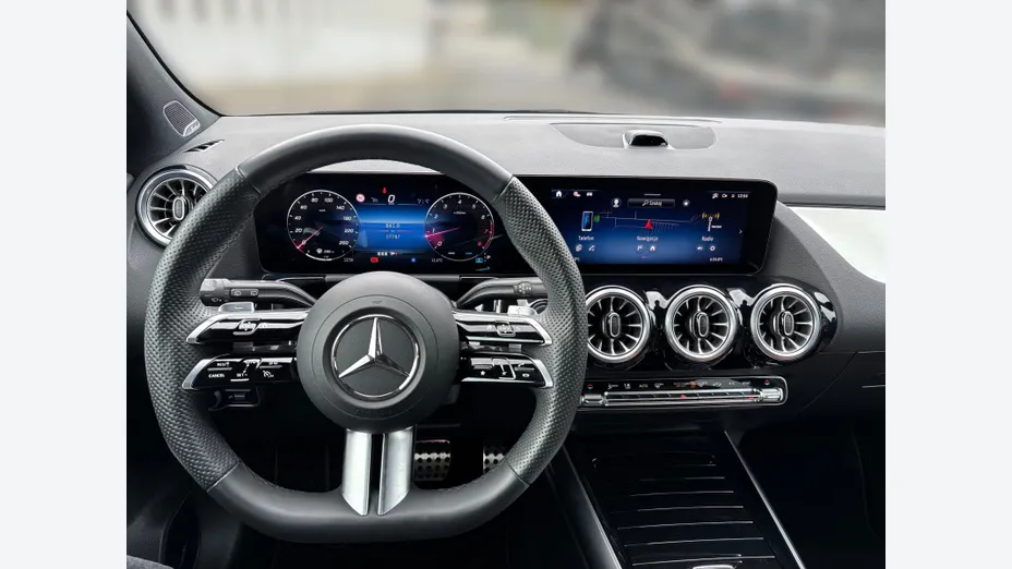 MERCEDES-BENZ GLA GLA 200 mHEV AMG Line 7G-DCT