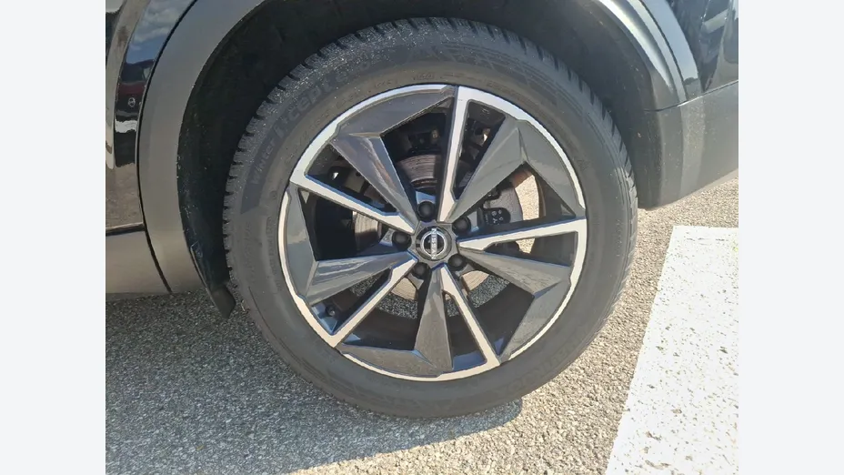 NISSAN Qashqai -