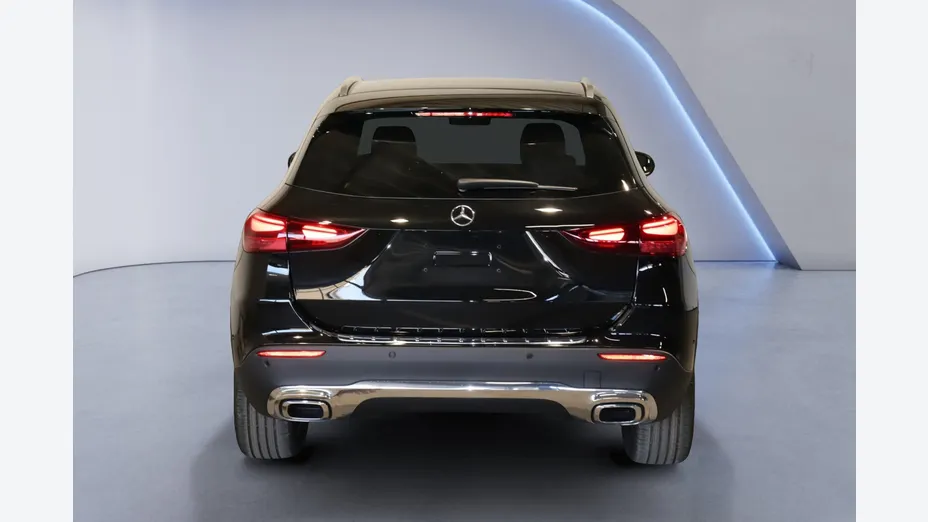 MERCEDES-BENZ GLA GLA 200 d Progressive 8G-DCT