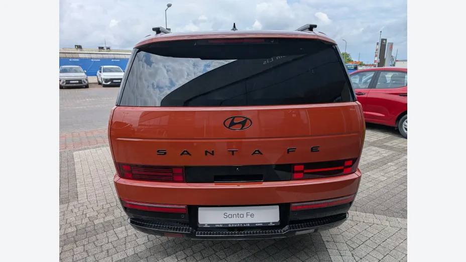 HYUNDAI Santa Fe Santa Fe 1.6 T-GDI HEV Calligraphy 4WD aut 6os.