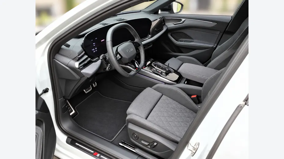 AUDI A6 A6 e-Hybrid 270 kW Quattro S tronic