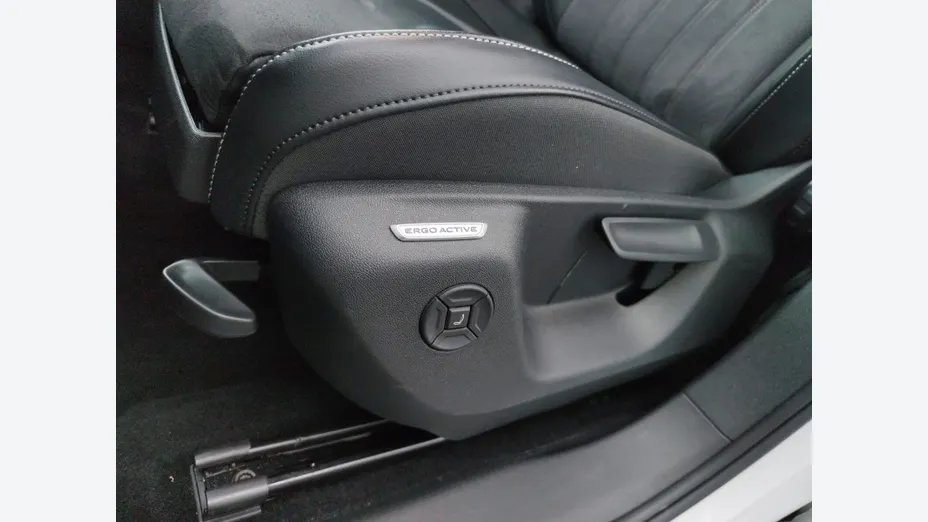 VOLKSWAGEN Tayron -