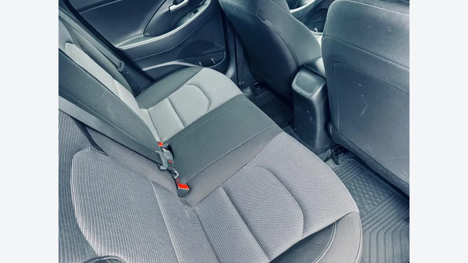 HYUNDAI i30 i30 1.0 T-GDI Modern