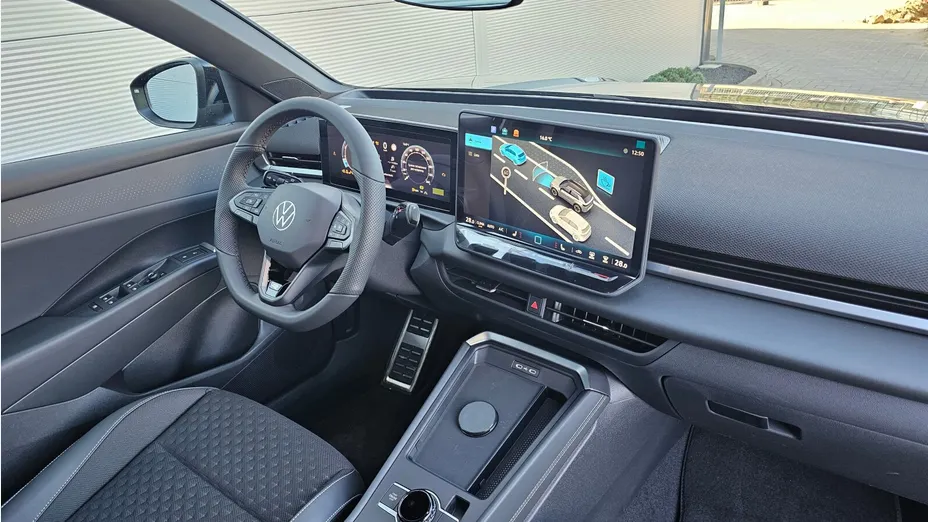 VOLKSWAGEN T-ROC T-ROC 1.5 eTSI R-Line DSG Nowy