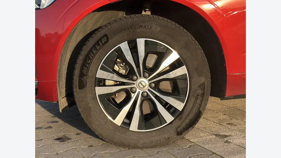 VOLVO XC60 XC60 T6 Plug-In Hybrid AWD Core aut