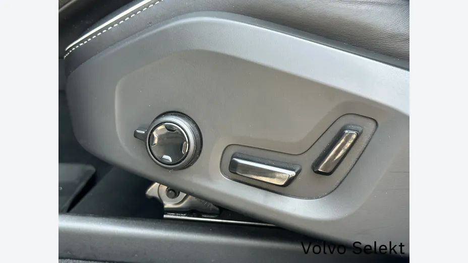 VOLVO XC60 XC60 B4 B R-Design aut