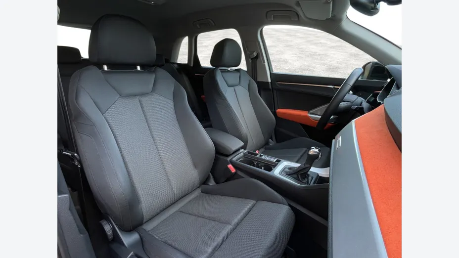 AUDI Q3 Q3 35 TFSI mHEV S-Line S tronic