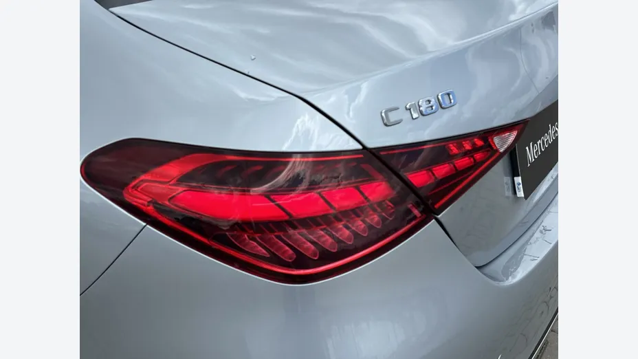 MERCEDES-BENZ C Klasa C 180 mHEV AMG