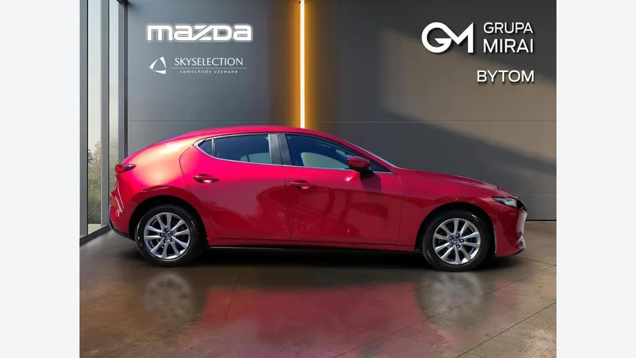 MAZDA 3 -