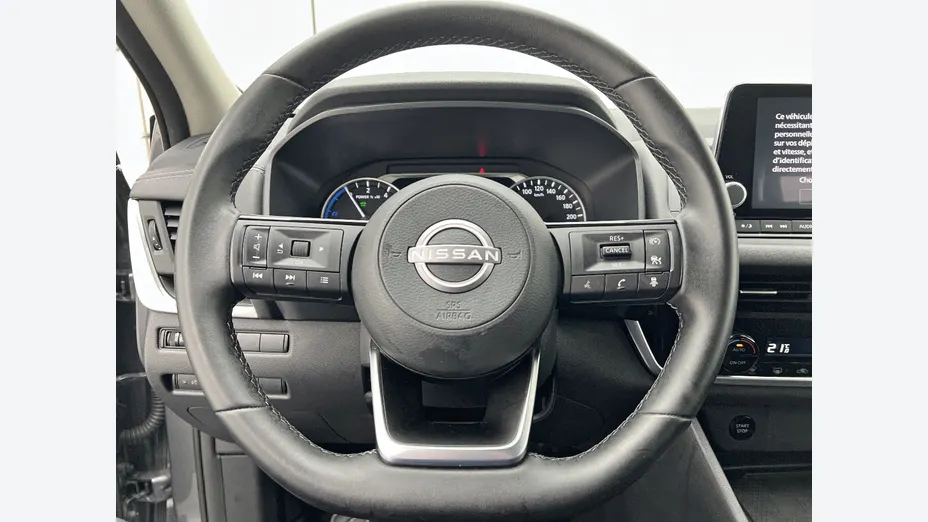 NISSAN Qashqai -