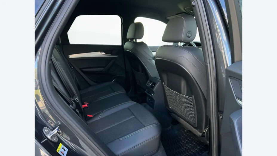 AUDI Q5 -