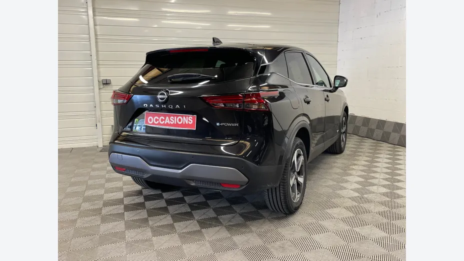 NISSAN Qashqai -
