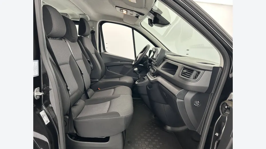 RENAULT Trafic -
