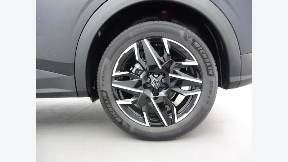 PEUGEOT 3008 -