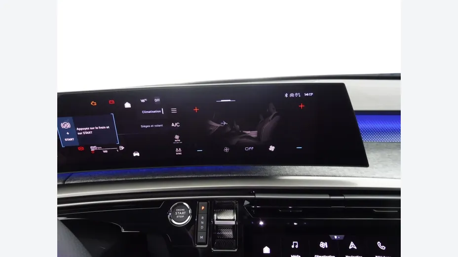 PEUGEOT 3008 -