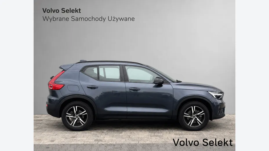 VOLVO XC40 XC40 B3 Plus Dark aut