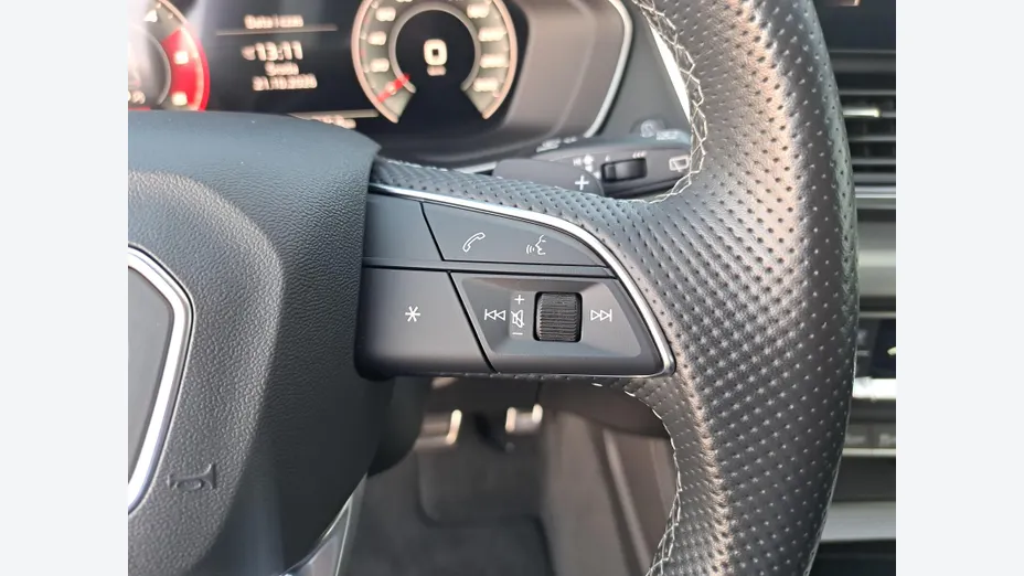 AUDI SQ5 -
