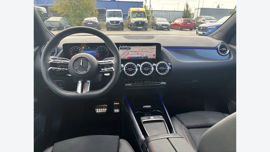 MERCEDES-BENZ GLA GLA 200 mHEV AMG Line 7G-DCT