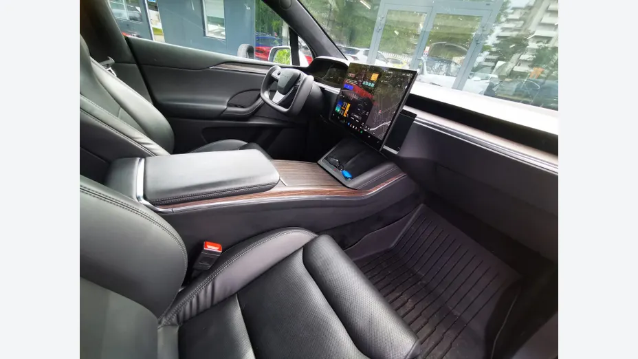TESLA Model X X Long Range