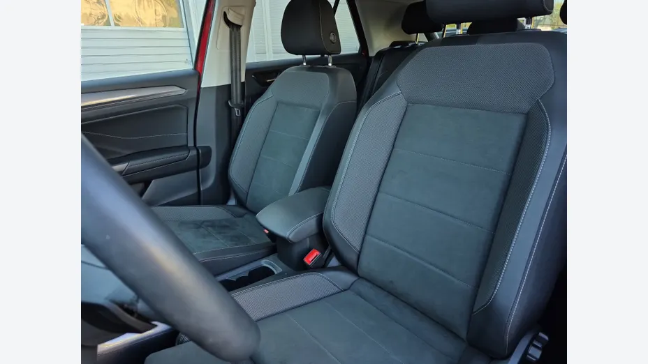 VOLKSWAGEN T-ROC -
