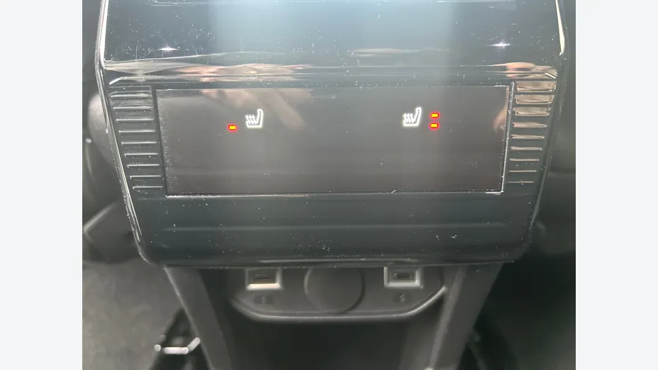 PEUGEOT 3008 -