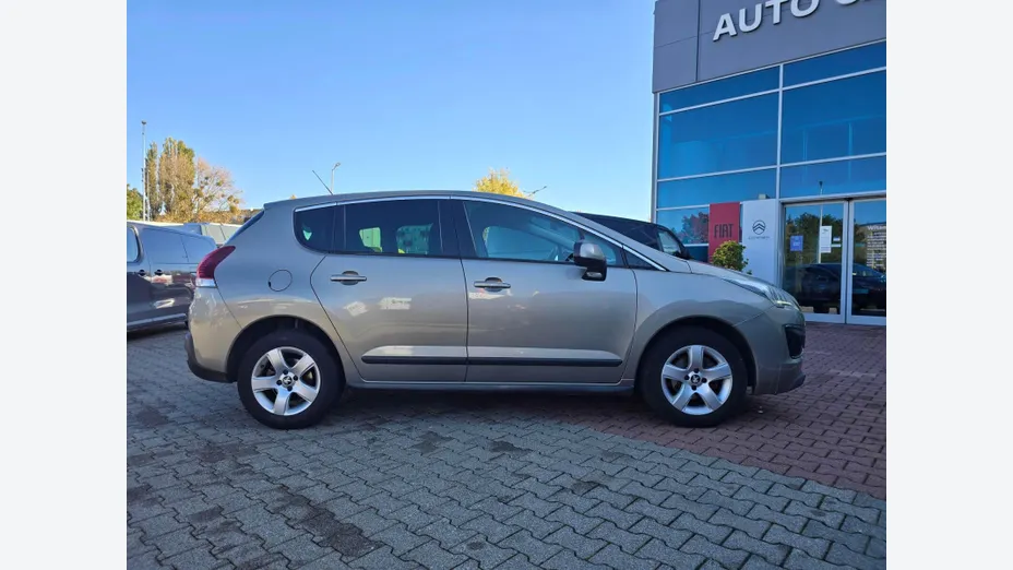 PEUGEOT 3008 3008 1.6 HDi Active