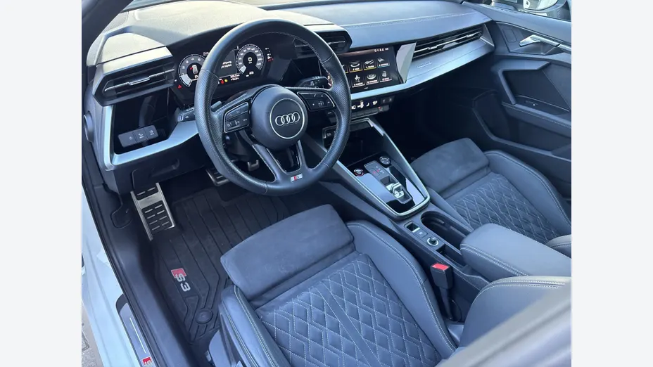 AUDI S3 Sportback -