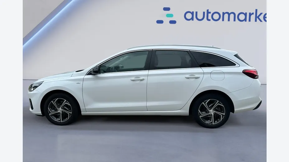 HYUNDAI i30 i30 1.5 T-GDI 48V Smart