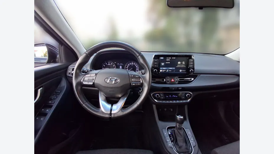 HYUNDAI i30 i30 1.0 T-GDI Smart DCT