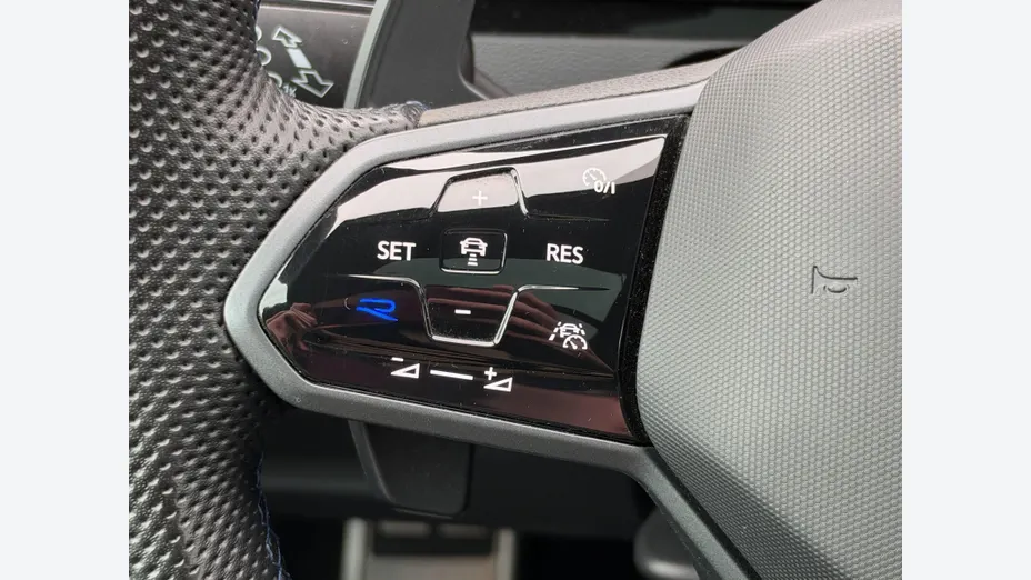 VOLKSWAGEN Arteon Arteon 2.0 TSI 4Motion R DSG