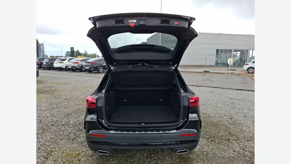 MERCEDES-BENZ GLA GLA 220 d 4-Matic AMG Line 8G-DCT