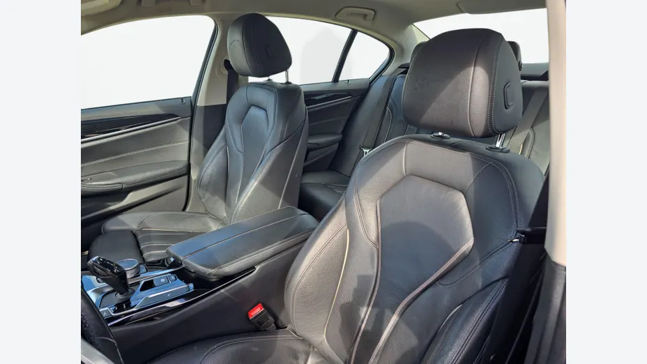 BMW Seria 5 520d xDrive Luxury Line sport-aut