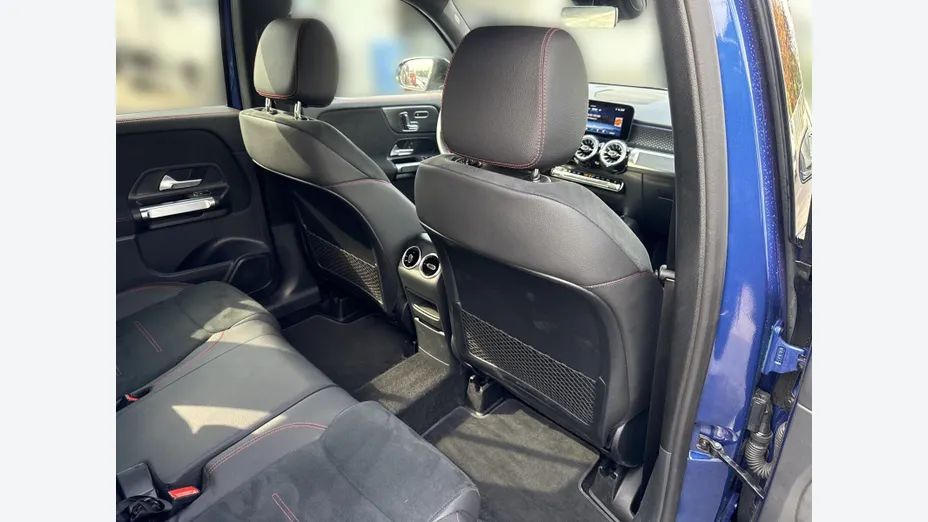 MERCEDES-BENZ GLB GLB 200 mHEV AMG Line 7G-DCT