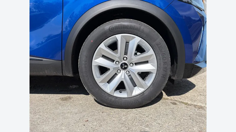 MITSUBISHI Grandis Grandis 1.3T mHEV Invite Cold DCT Nowy