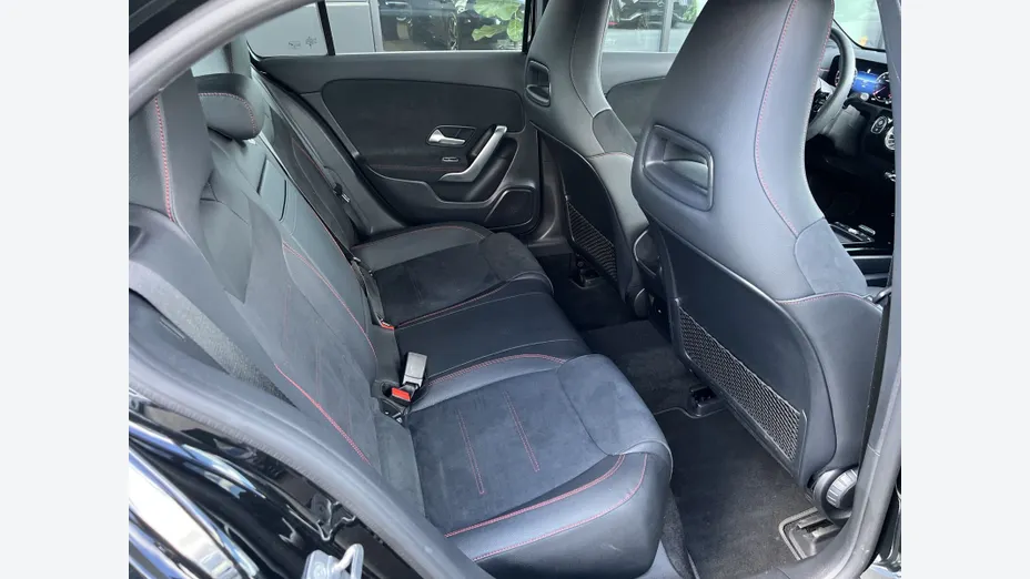 MERCEDES-BENZ A Klasa A 200 AMG Line 7G-DCT