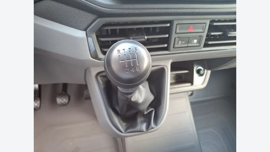 VOLKSWAGEN Crafter Crafter 35 BiTDI (11,3m3) Nowy